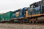 CSX 4412 on M-301